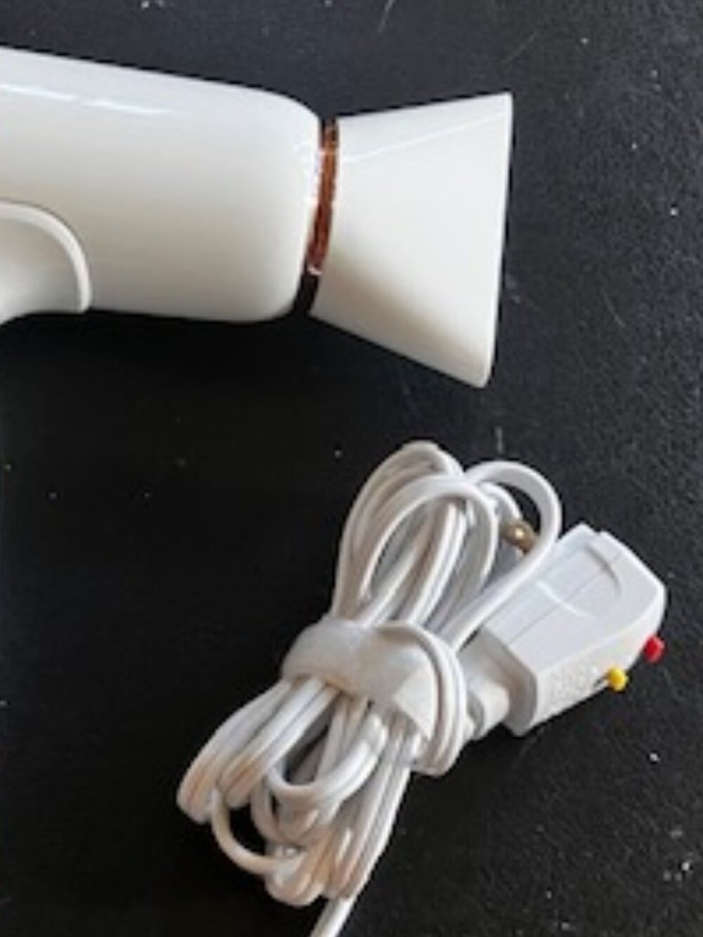 T3 Cura Professional Digital Ionic Hair Dryer BARELY USED!! - Picture 3 of 10
